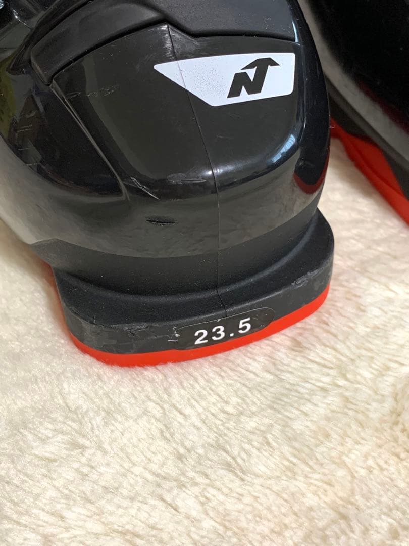 ノルディカ ジュニア スキーブーツ 23.5cm