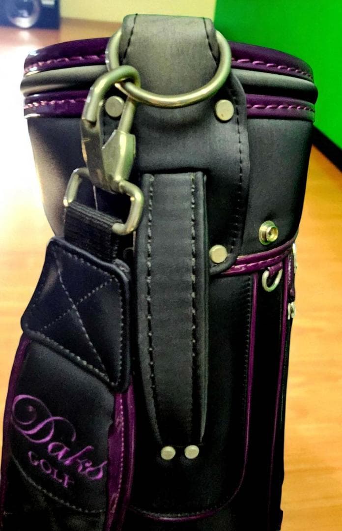 送料無料/超美品　超有名プランドDAKS ゴルフバッグ ブラック/パープル