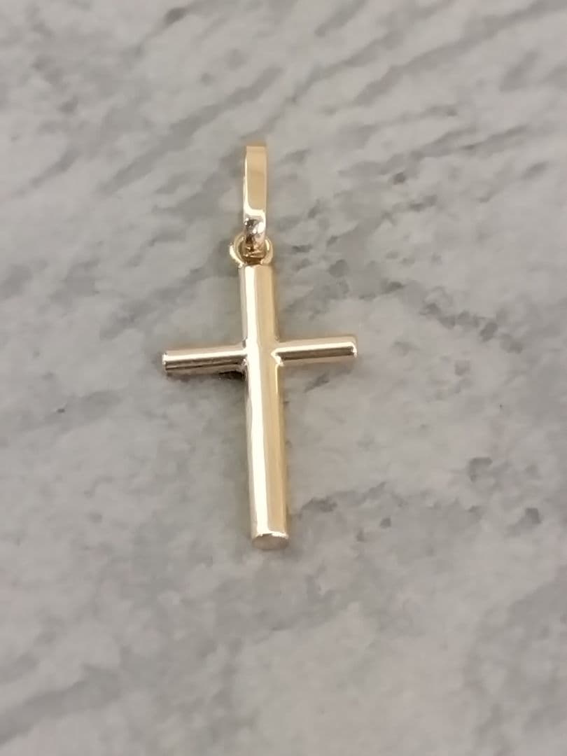 K18YG十字架ペンダントトップ　　中古品