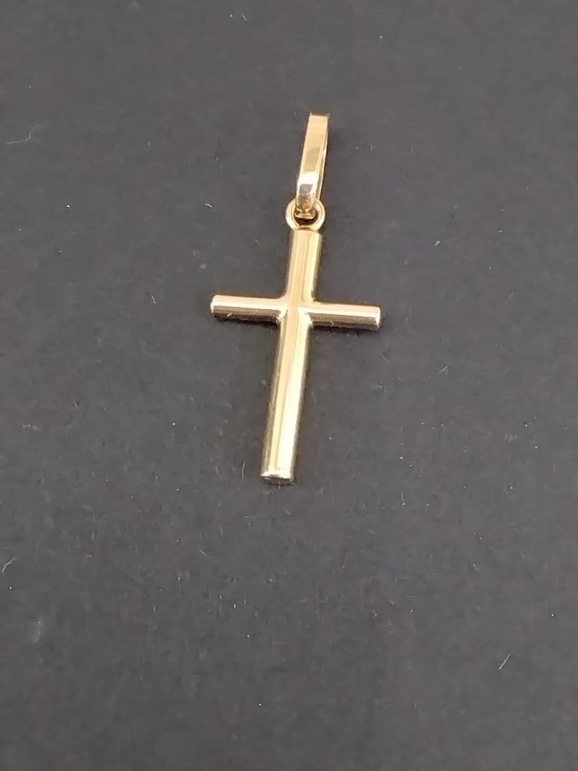 K18YG十字架ペンダントトップ　　中古品