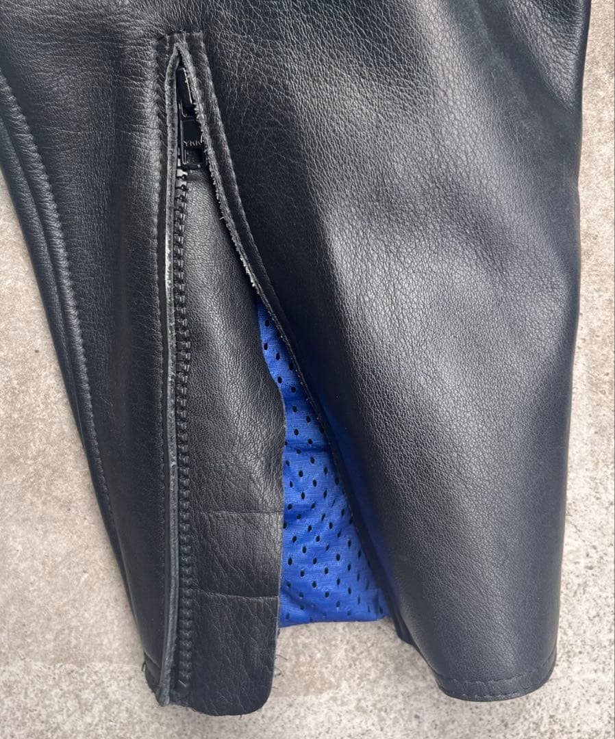 ［極美品］RAFALEレザーライディングパンツ　本革　ブラック　バイク