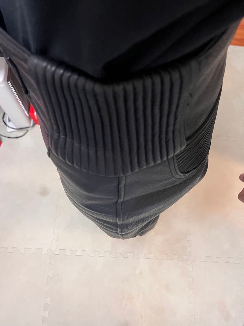 ［極美品］RAFALEレザーライディングパンツ　本革　ブラック　バイク