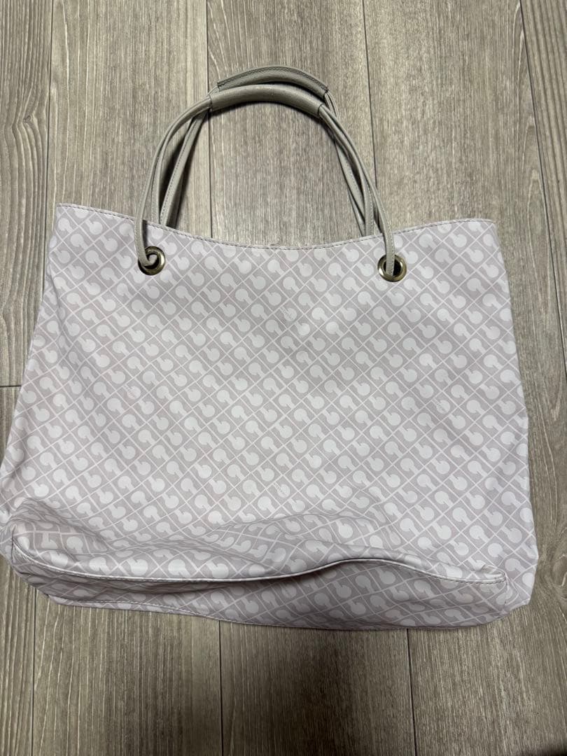 ゲラルディーニロゴ入りライトベージュトートバッグ