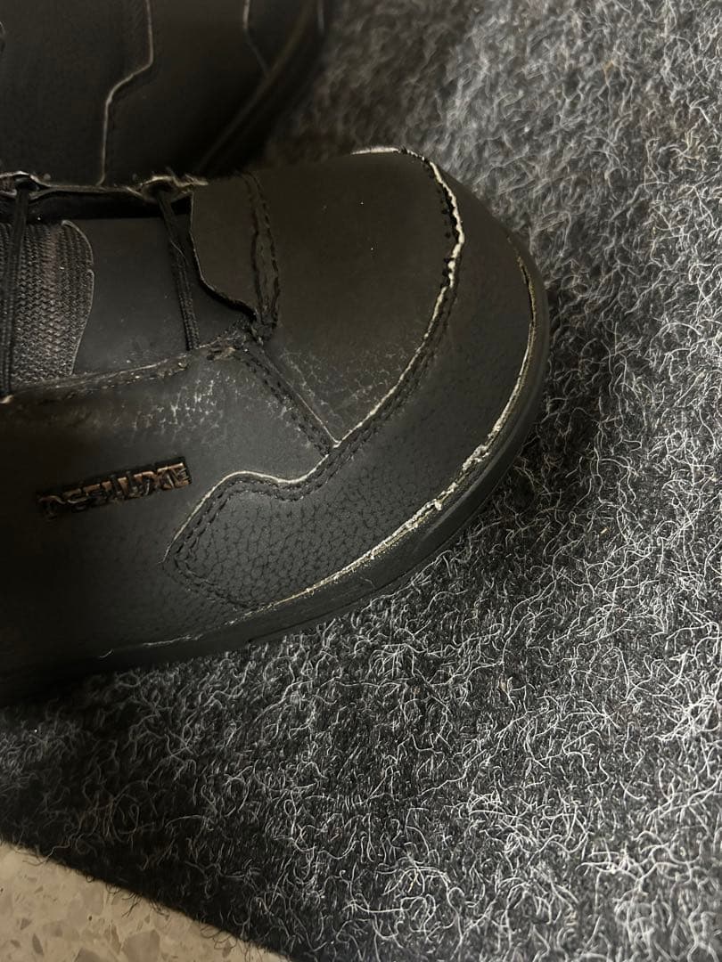 DEELUXE ID Laraブラック スノーボード ブーツ