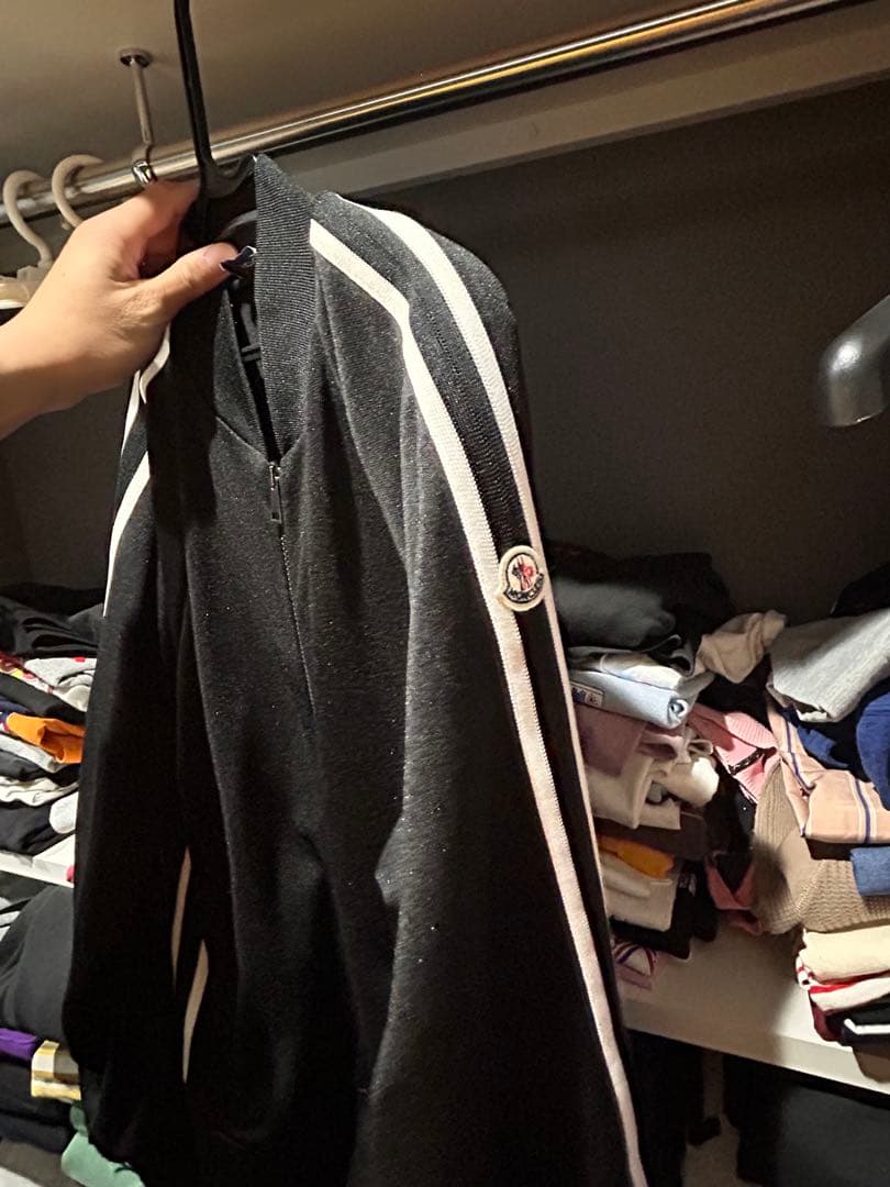 モンクレール　スウェット