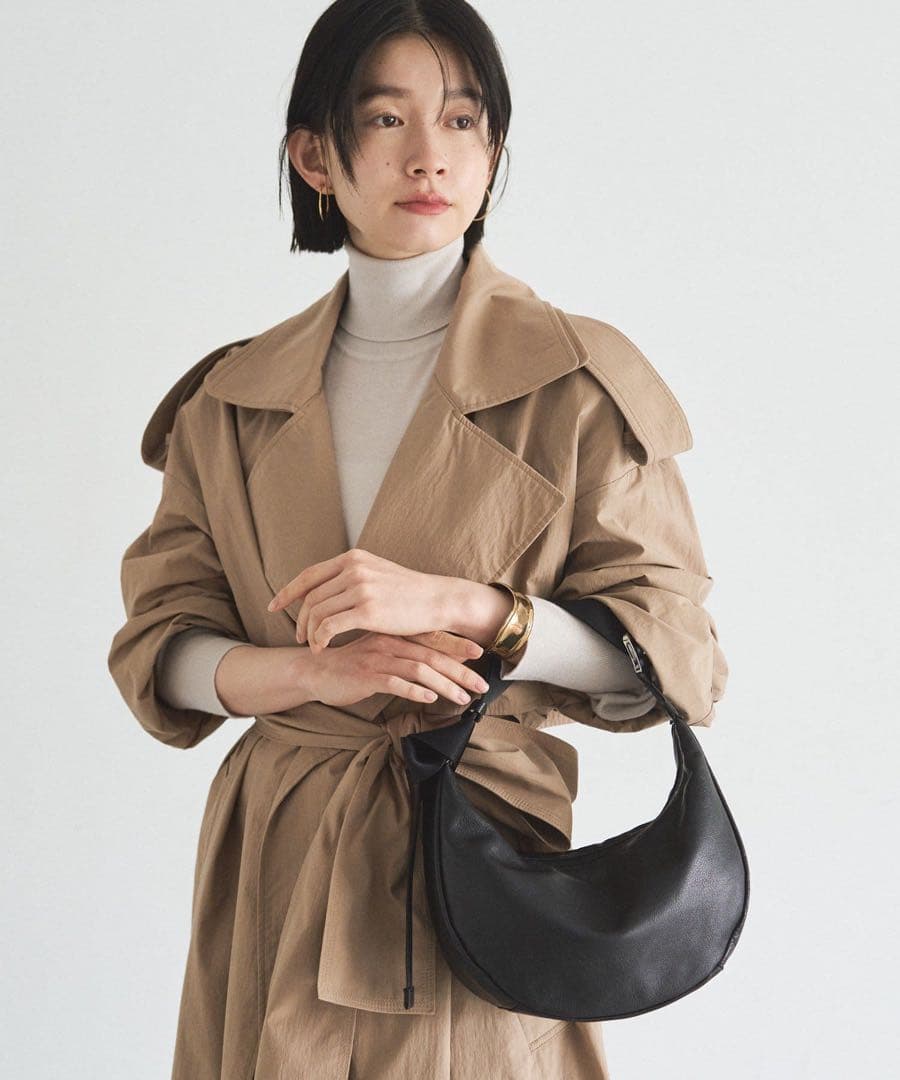 【未使用品✨️】russet ソフトレザー ラウンドショルダーバッグ ブラック