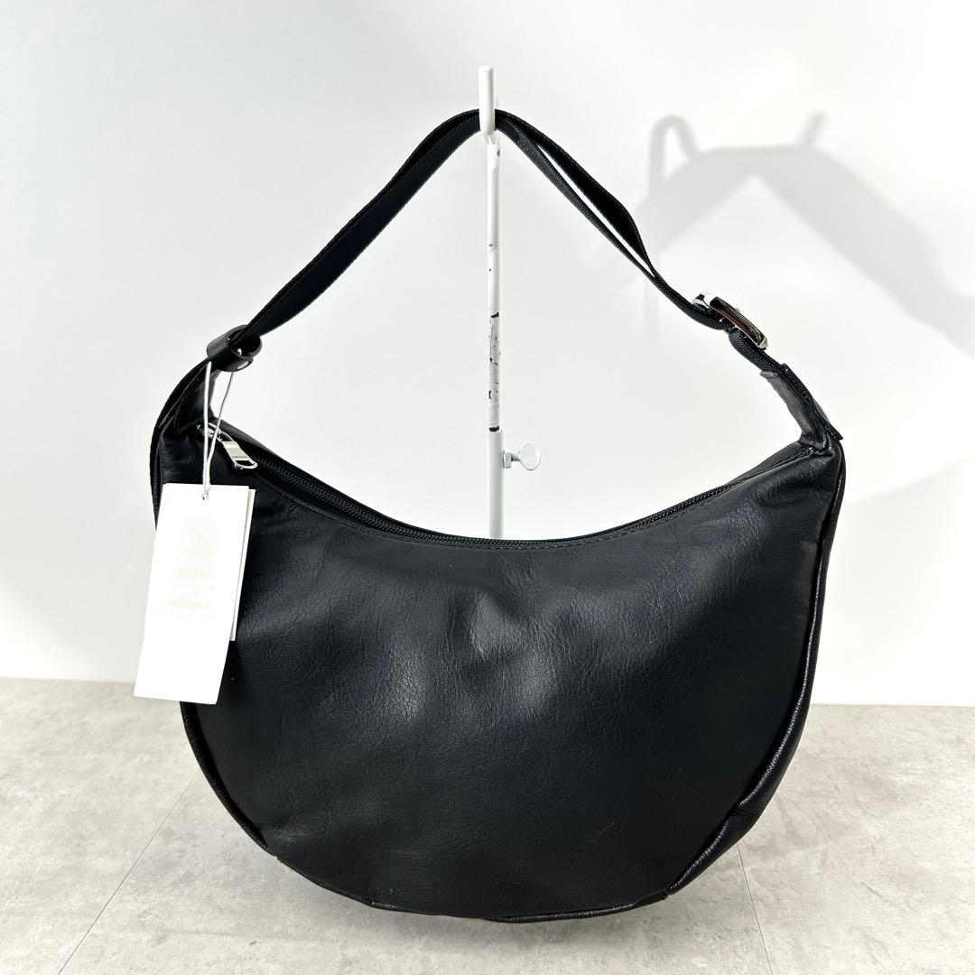 【未使用品✨️】russet ソフトレザー ラウンドショルダーバッグ ブラック