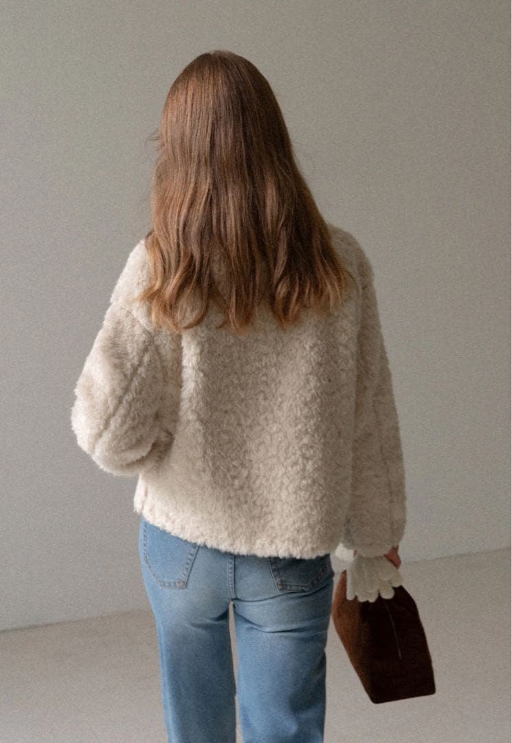 EGGKA ショートコート 新品タグ付き✨