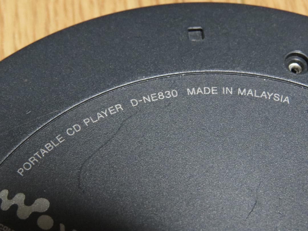 SONY D-NE830 ポータブルCDプレーヤー CD WALKMAN 欠品有