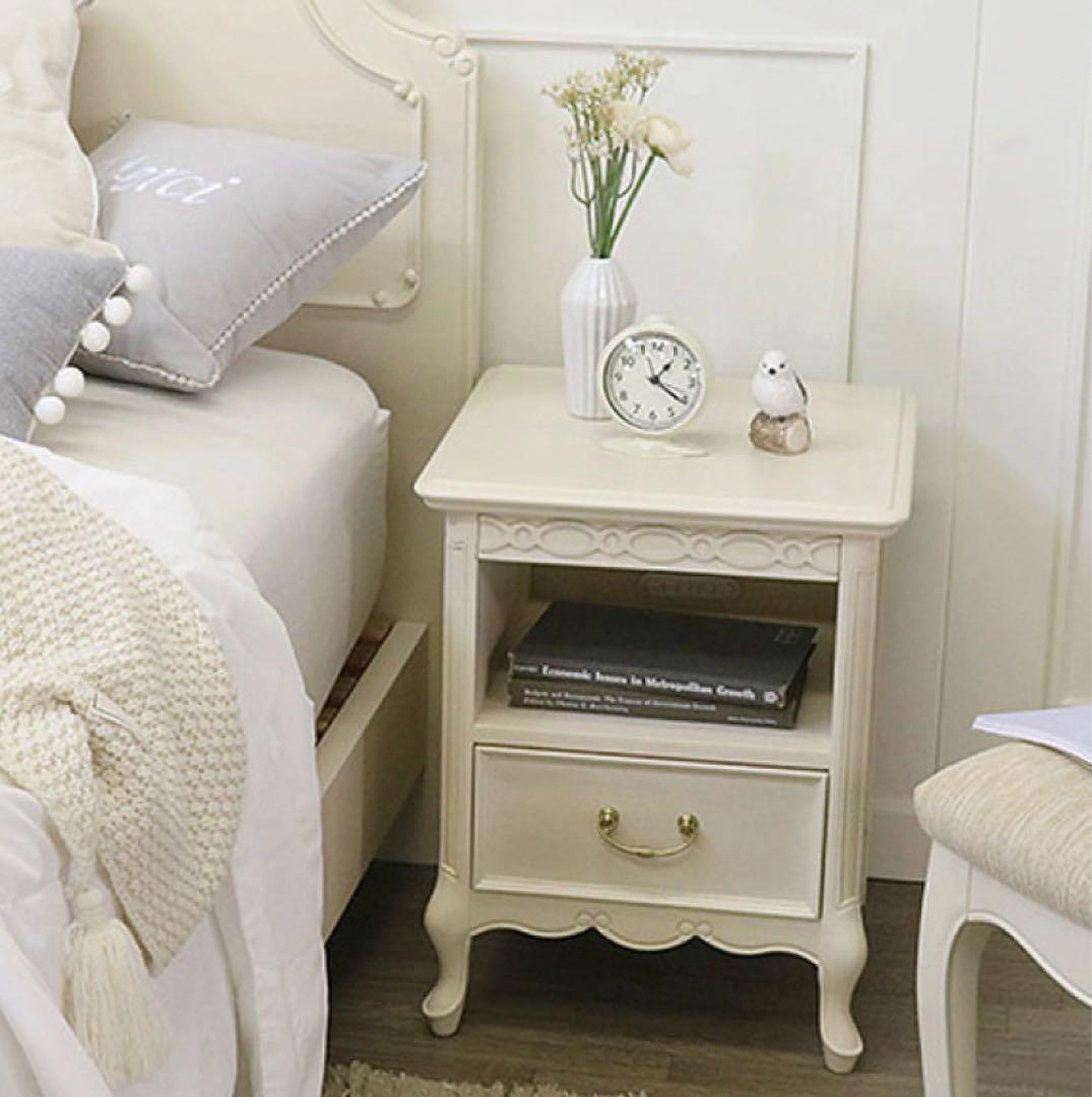 東海家具　TOKAI KAGU フルールWH　ナイトテーブル 白家具　姫系