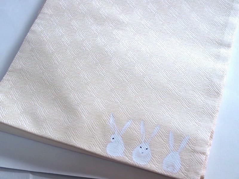 織りの名古屋帯（たれ先にうさぎ文）長383 手描き染　ガード加工済　正絹美品