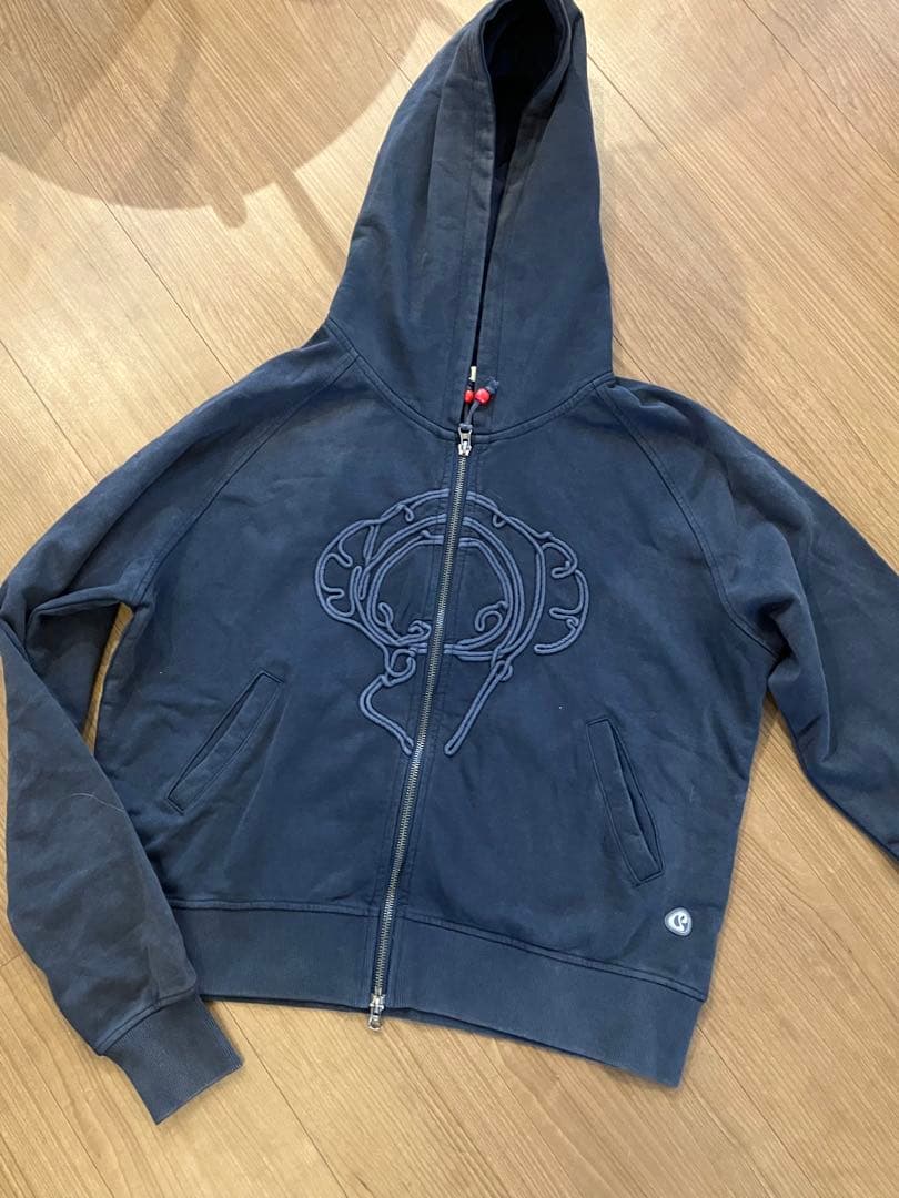 Coyseio ダークグレー フード付きジップパーカー