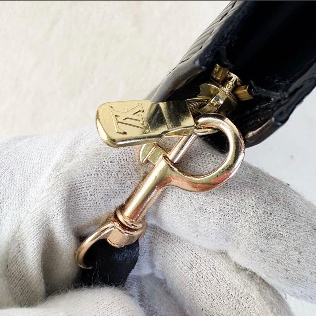 【美品】 LOUIS VUITTON アクセソワール ノワール エピ ブラック