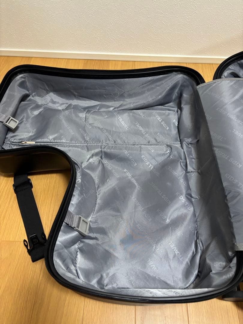 美品 子供が乗れるキャリーケース　キッズトラベルキャリーケース