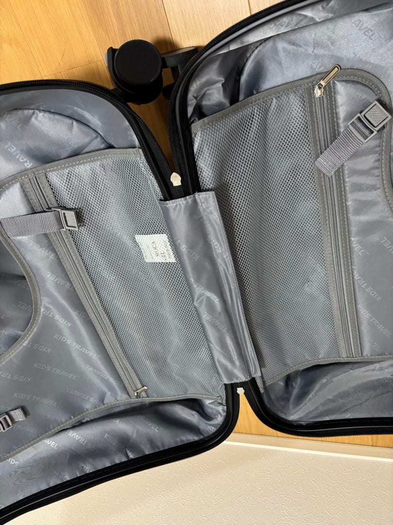 美品 子供が乗れるキャリーケース　キッズトラベルキャリーケース