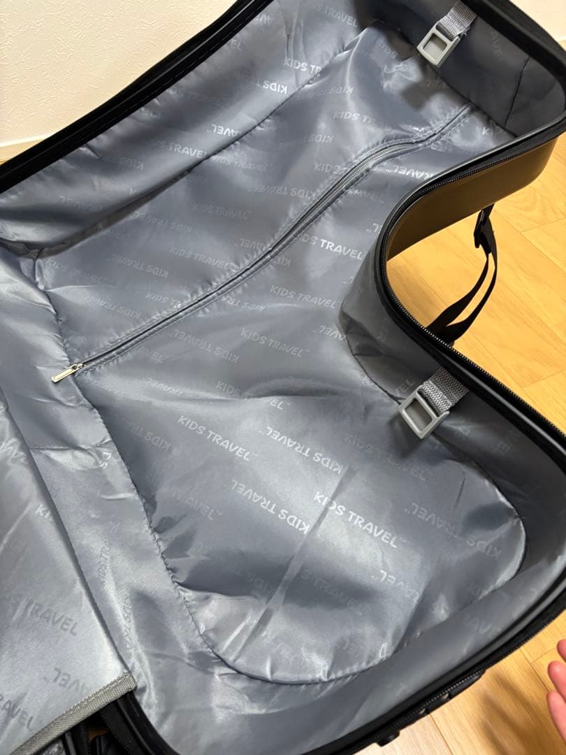 美品 子供が乗れるキャリーケース　キッズトラベルキャリーケース