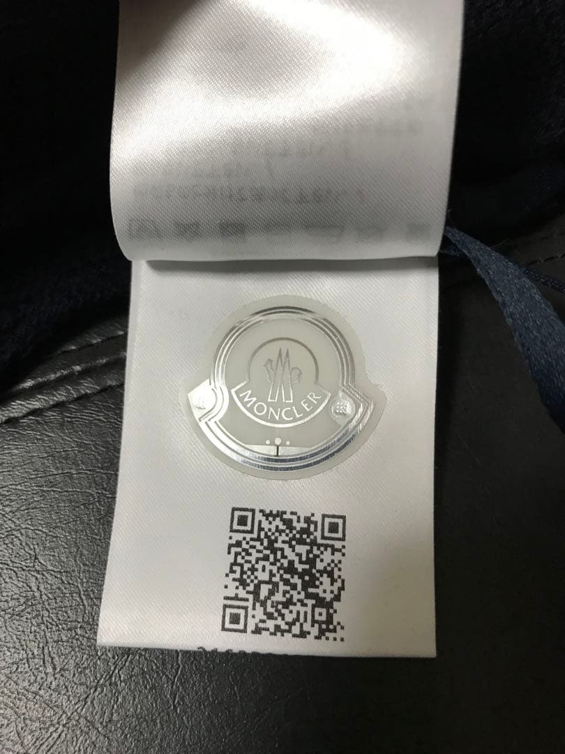 ⭐︎未使用品⭐︎ 2024年モデル！　モンクレール　マフラー　メンズ　レディース