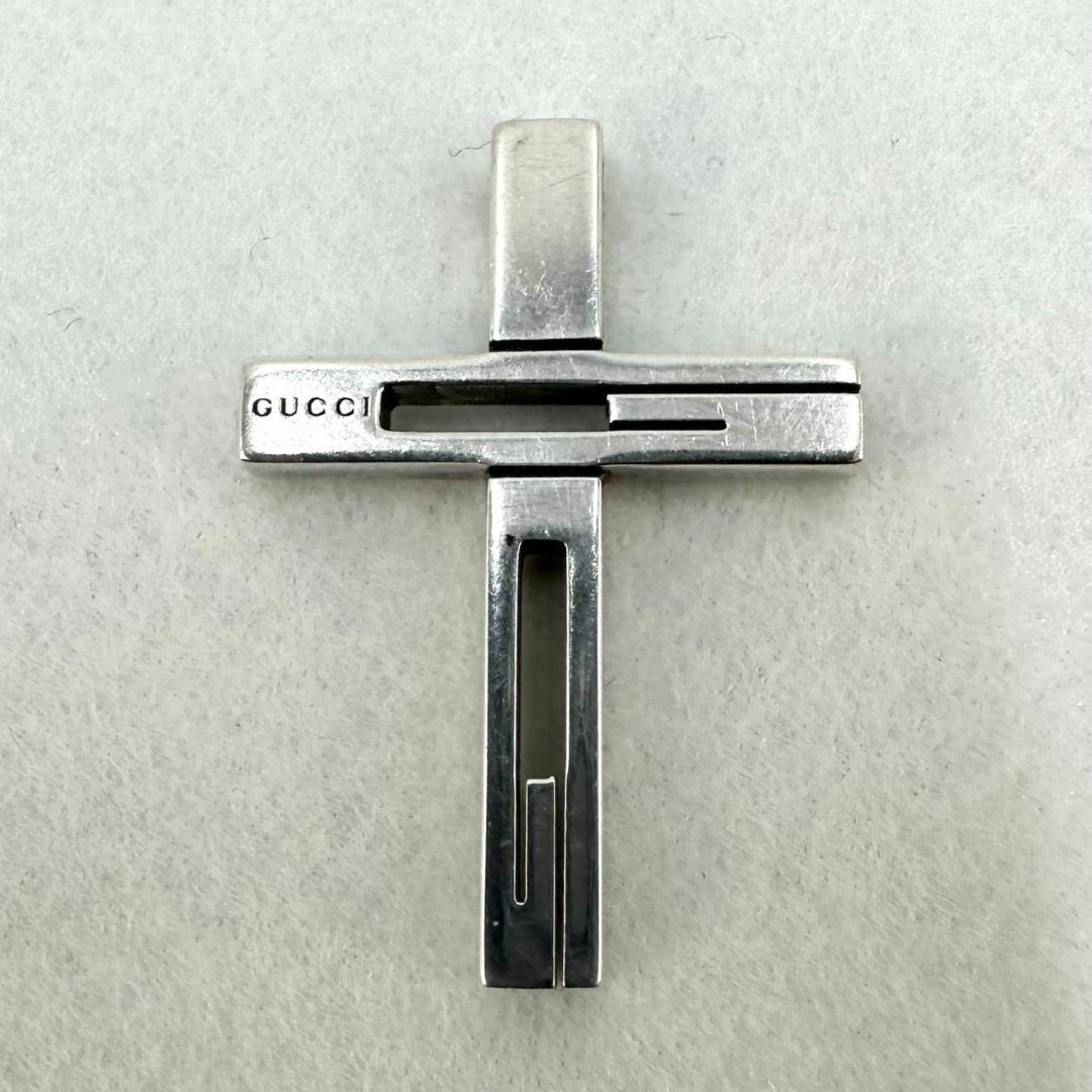 GUCCI グッチ Gクロスモチーフ Gロゴ ネックレストップ チャーム