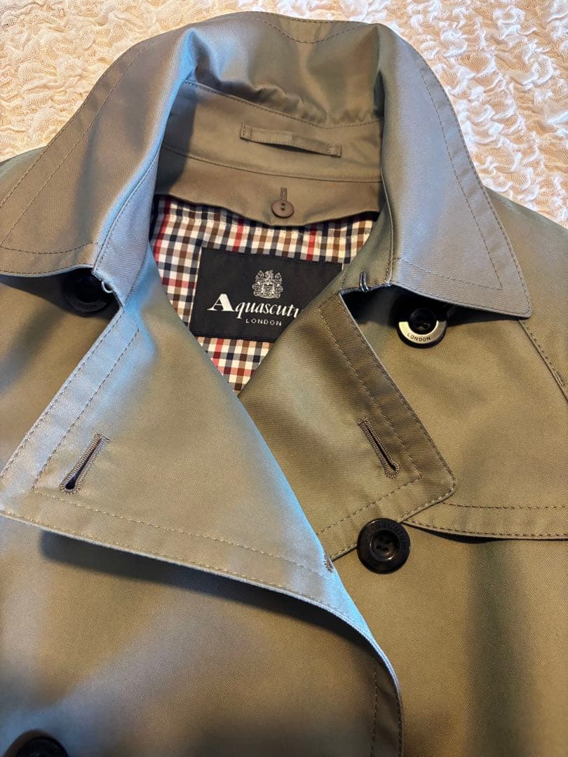 静様　新品未着用　アクアスキュータムトレンチコート 8（M）サイズ　レディース