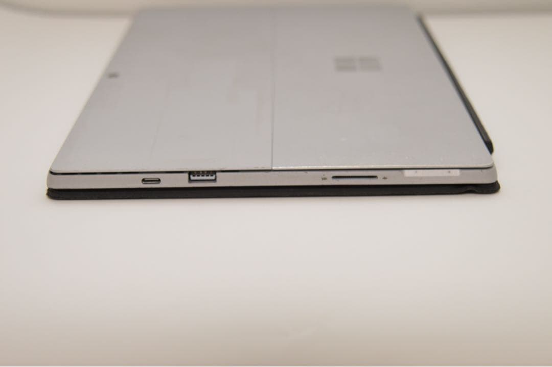 Surface Pro7 wifiモデル i5-1035G4 16GB/256G
