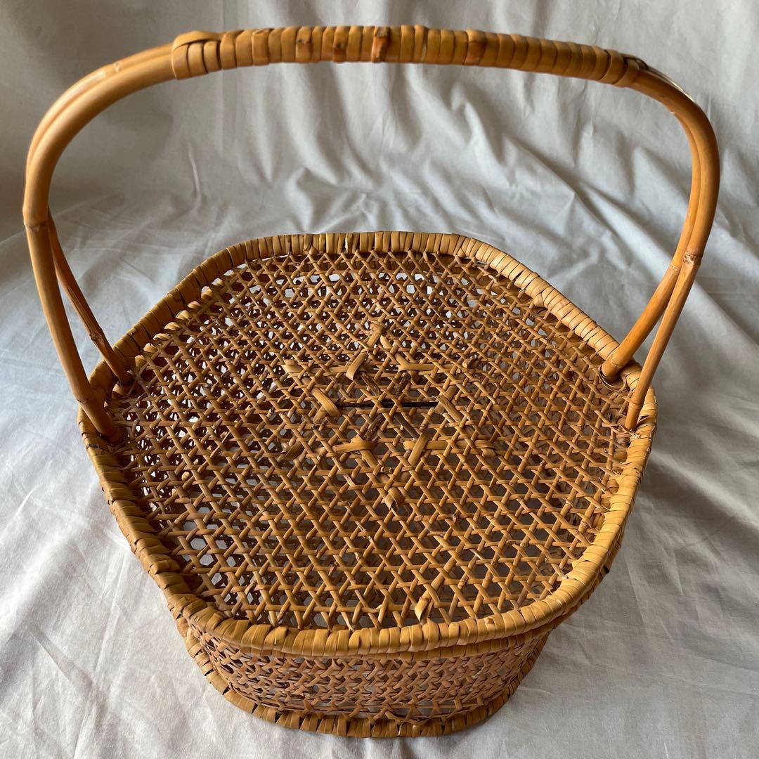 竹かご　竹細工　持ち手つき　蓋つき　古道具