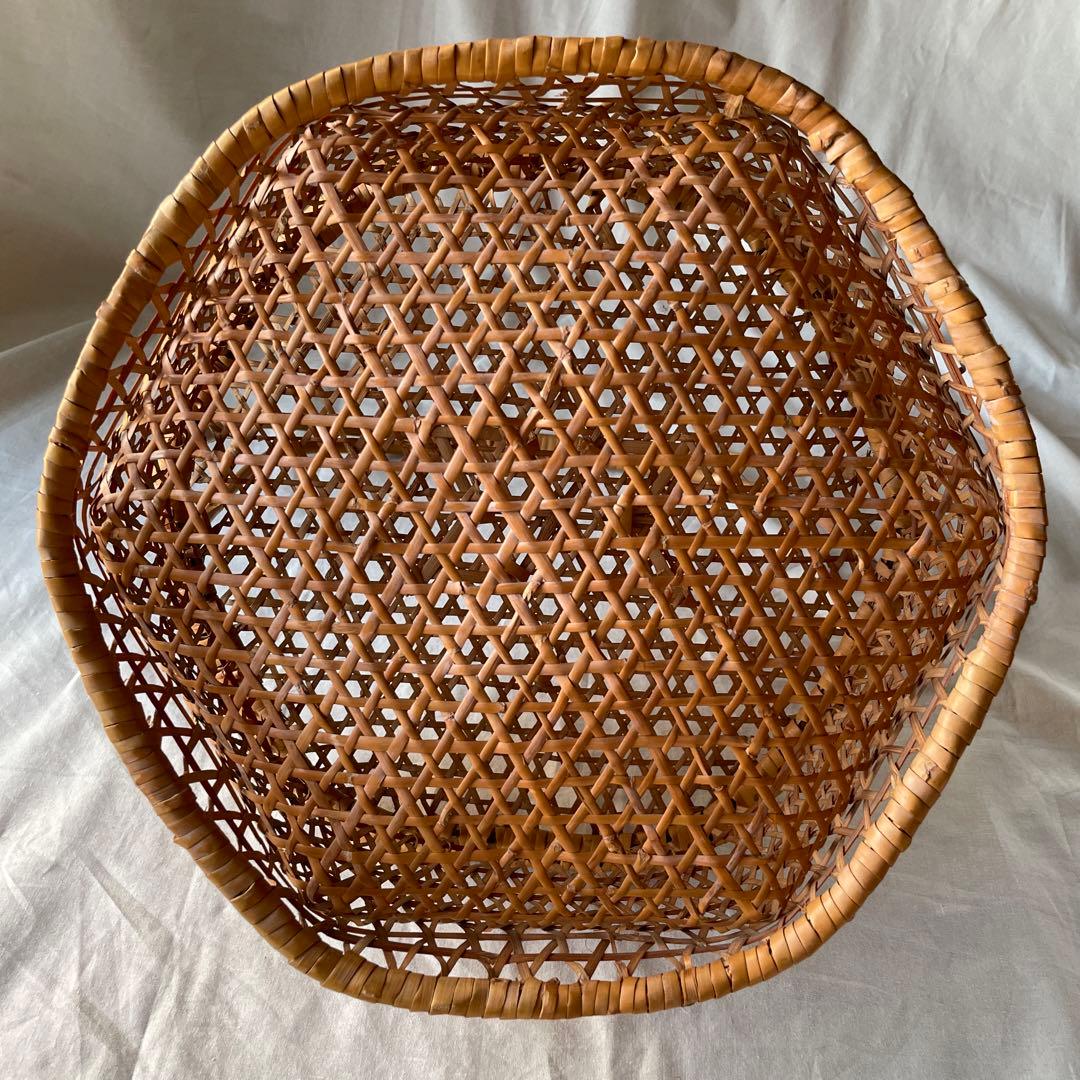 竹かご　竹細工　持ち手つき　蓋つき　古道具