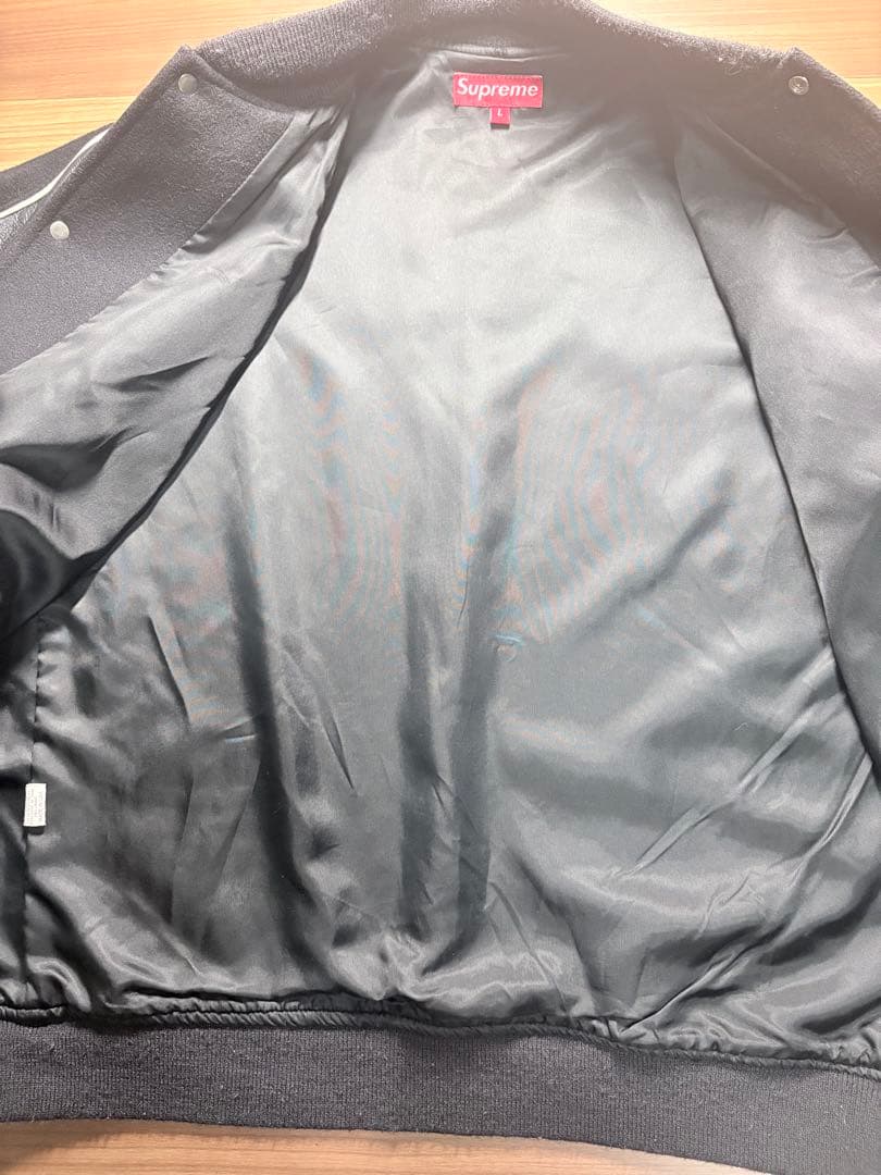 【美品】Supreme レザー　スタジャン アーチロゴ