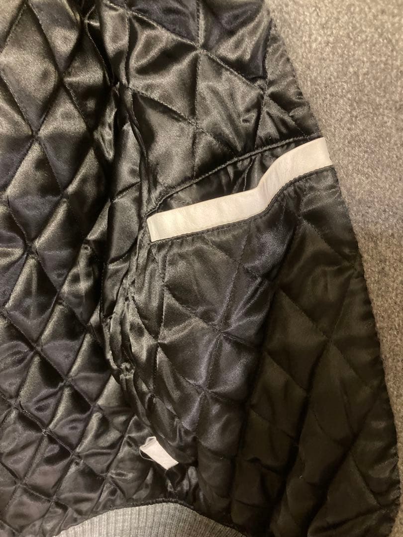 レット・イット・ライド　スタジャン グレー/ホワイト　サイズS