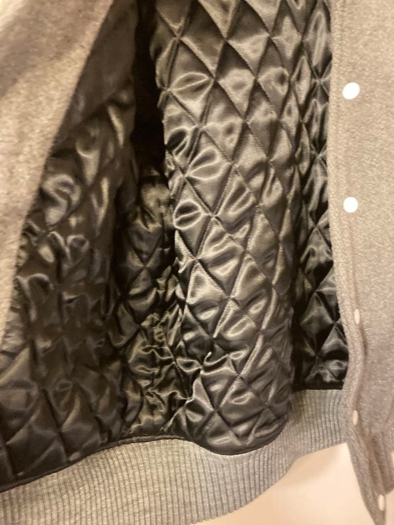 レット・イット・ライド　スタジャン グレー/ホワイト　サイズS