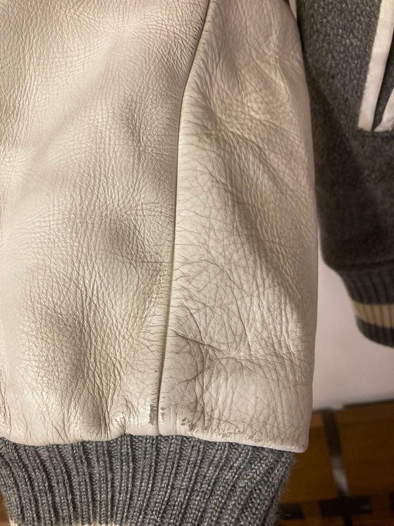 レット・イット・ライド　スタジャン グレー/ホワイト　サイズS