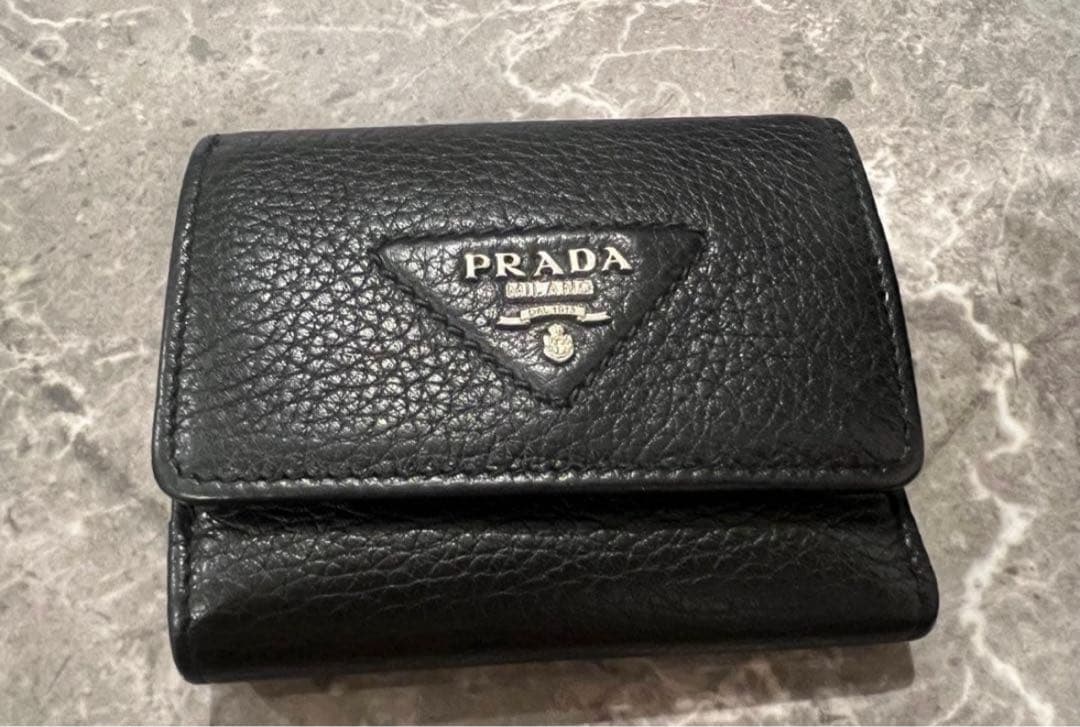 PRADA 三つ折り財布 ヴィッテロダイノ