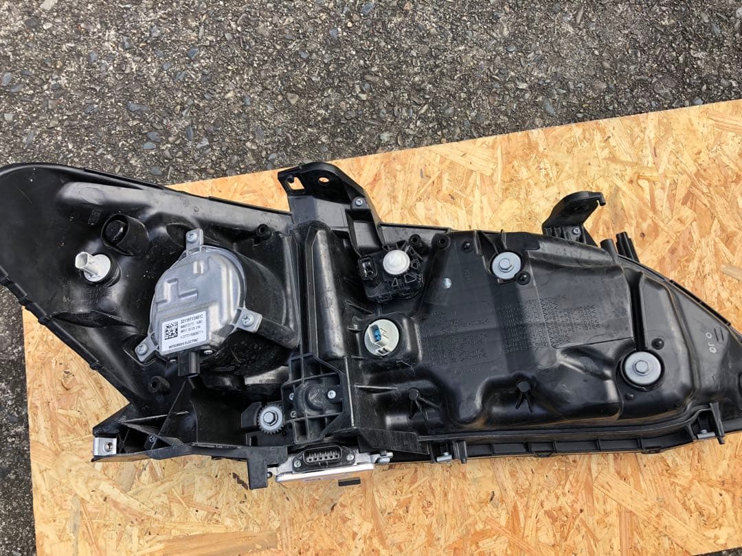 ホンダレジェンド左ヘッドライト