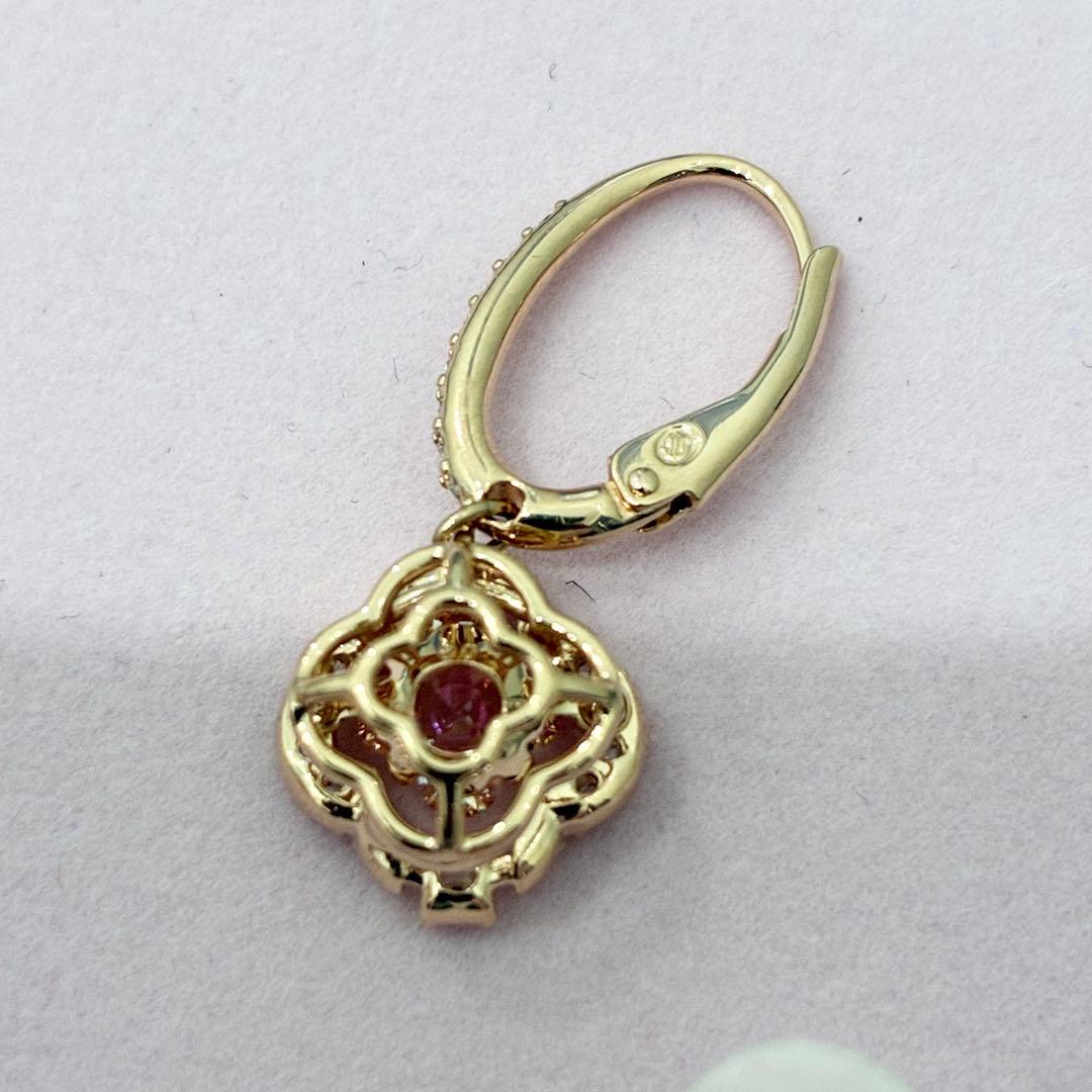 n*a様 新品 スワロフスキー ドロップデザイン ピアス　25年12月購入