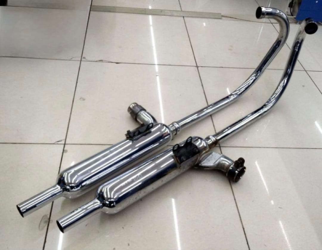 W400 純正マフラー