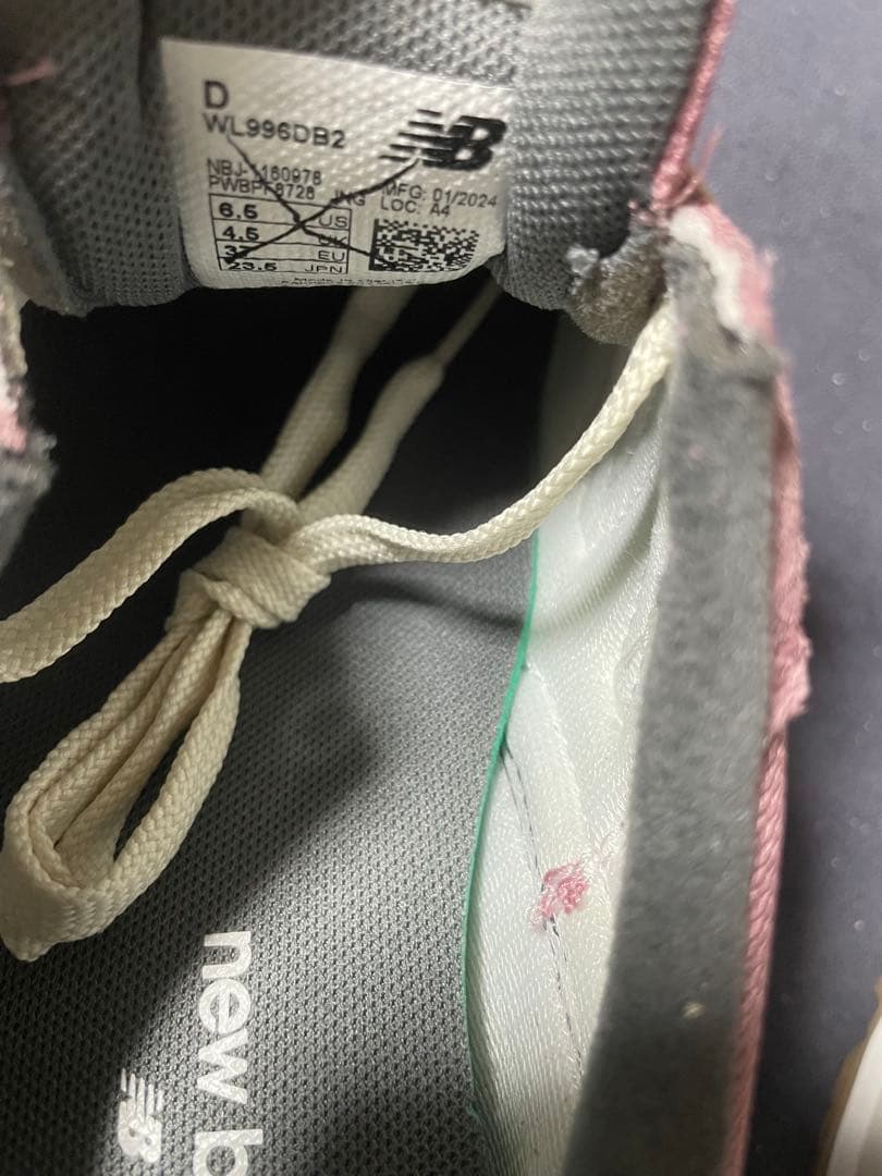 23.5cm New Balance ピンクWL996DB2