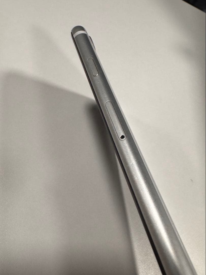 【超美品】Apple iPhone SE 2 ホワイト 128GB