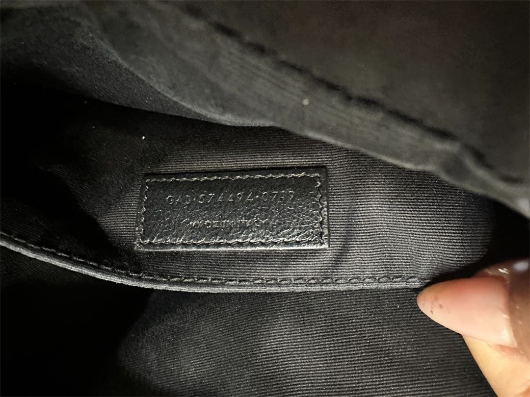 YSL ブラック キルティング ショルダーバッグ