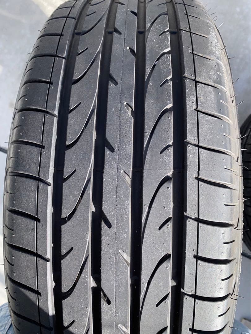 テンカラのクマJEEP ジープ 純正 2021年18インチ