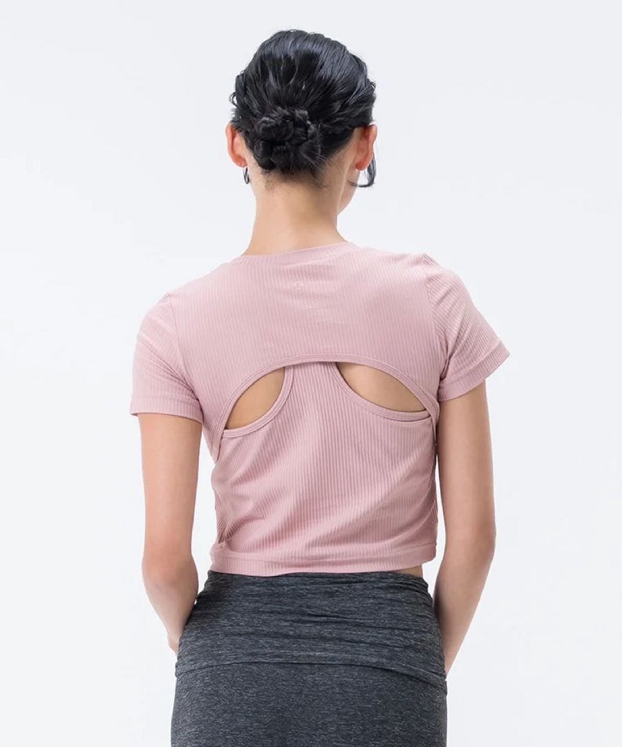 SUKALA カップ付きバックベントTee コーラルピンク Mサイズ