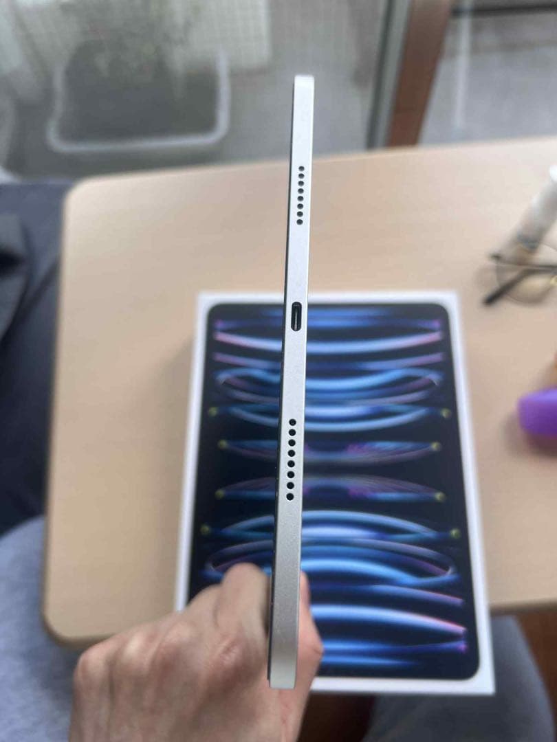 iPad Pro11インチ第4世代 Wi-Fiモデル　シルバー 128GB