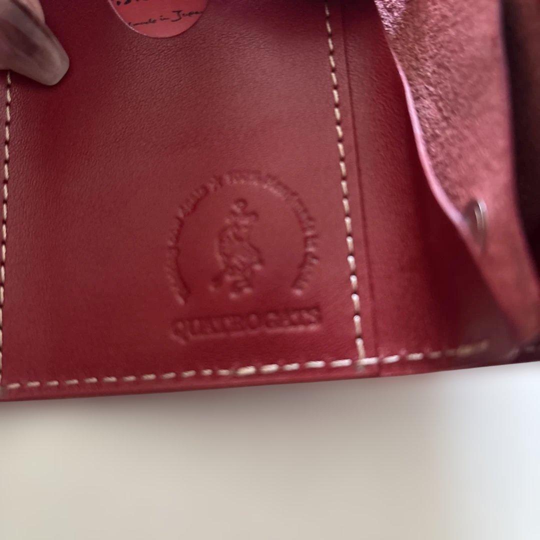 クアトロガッツ　小さいふ。新品　いちご