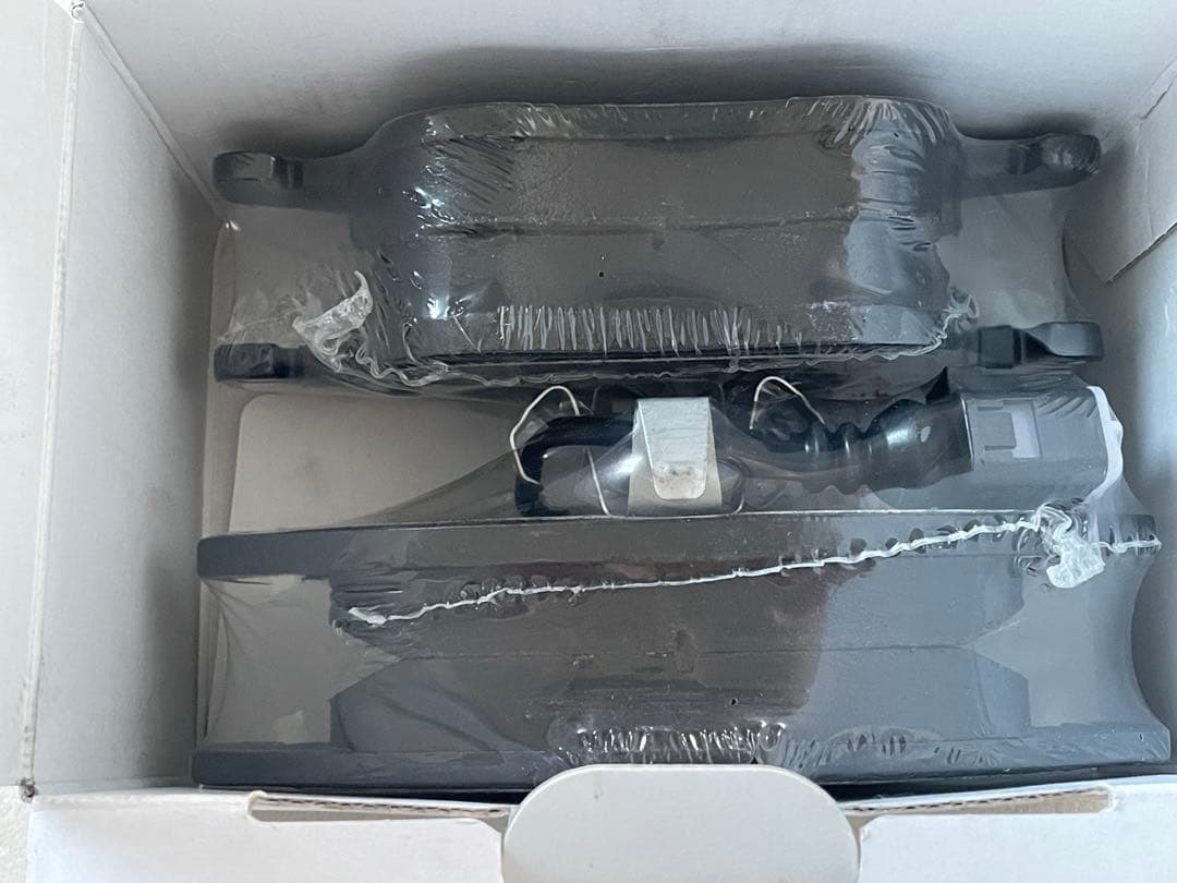 ディクセル　ティグアン　シャラン　アウディQ3 フロントブレーキパッド