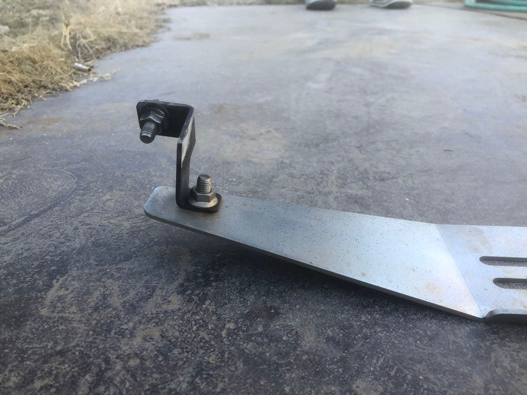 デリカd5前期型スキッドプレート