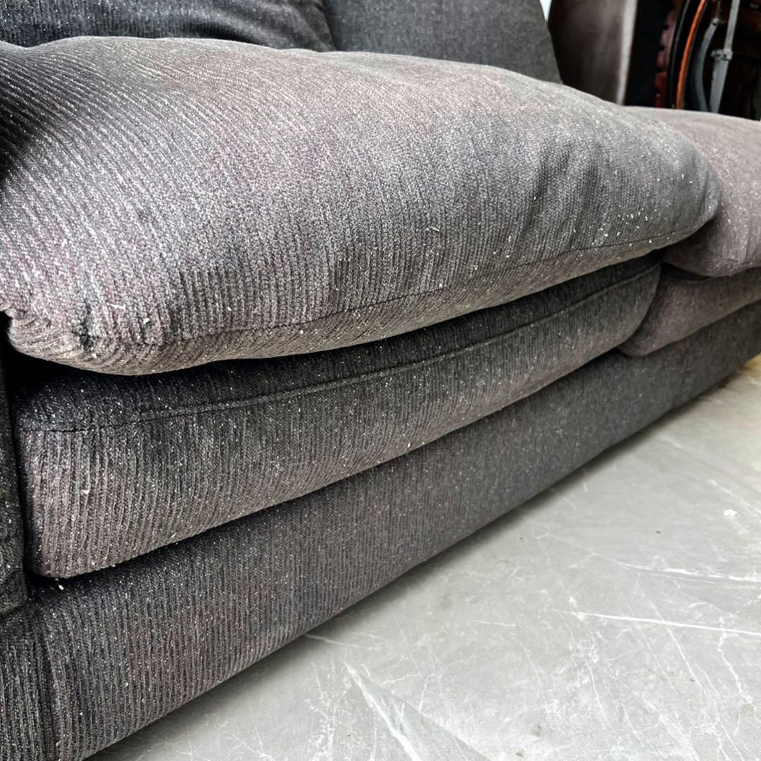 無料！アクタス フクラ トリノ カバーリングフェザー ダークグレー片アームソファ