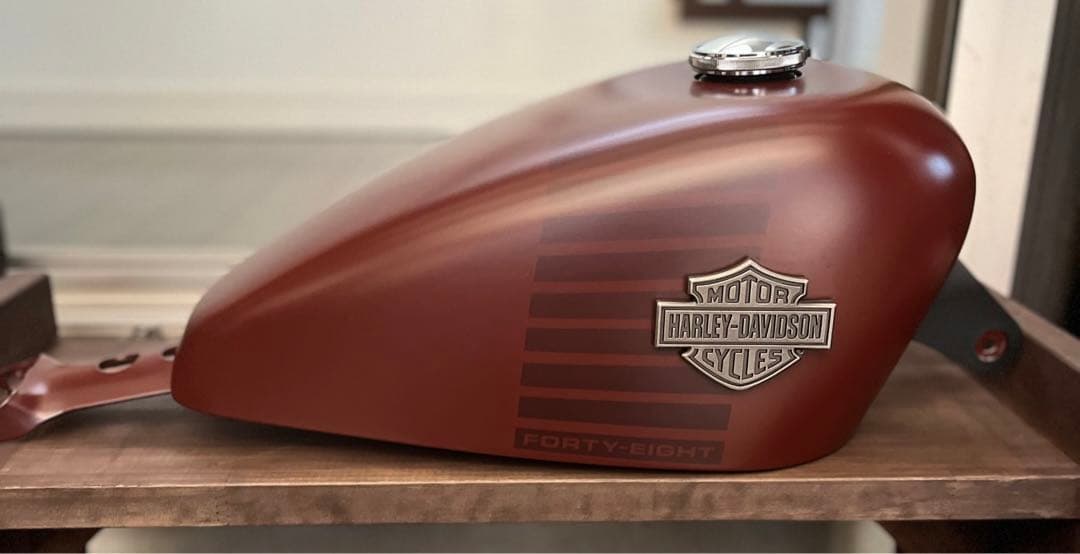 スポーツスター純正タンク フォーティーエイト XL1200xハーレーダビッドソン