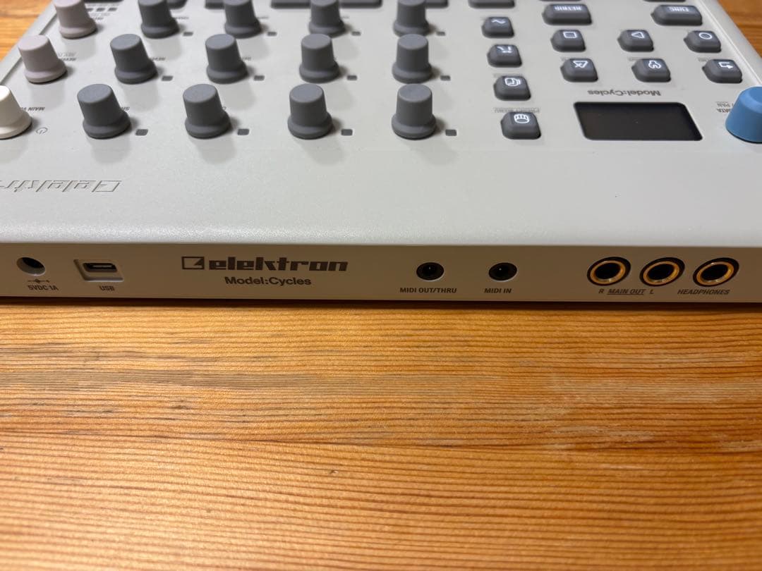 Elektron Model Cycles エレクトロン