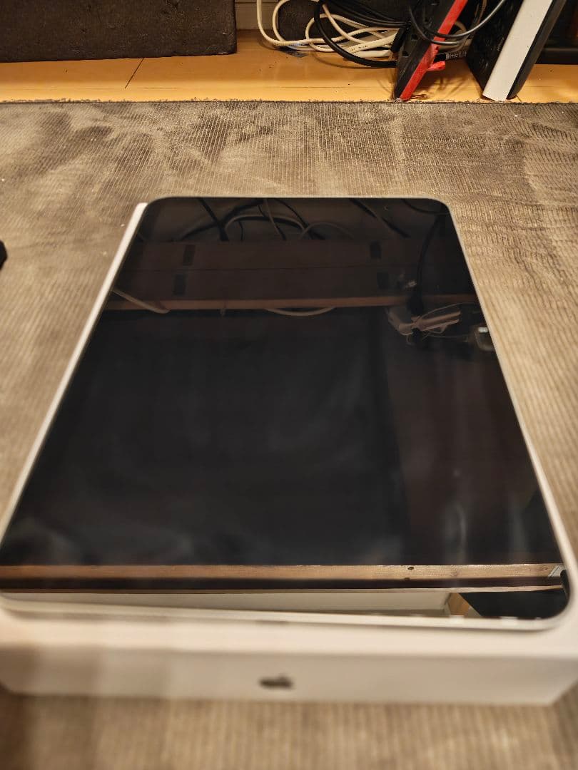 Apple iPad (A16) シルバー