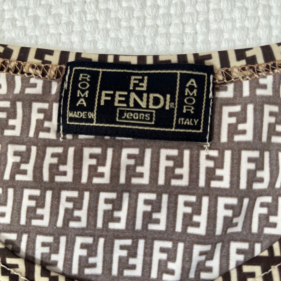 FENDI ロゴプリント 長袖カットソー