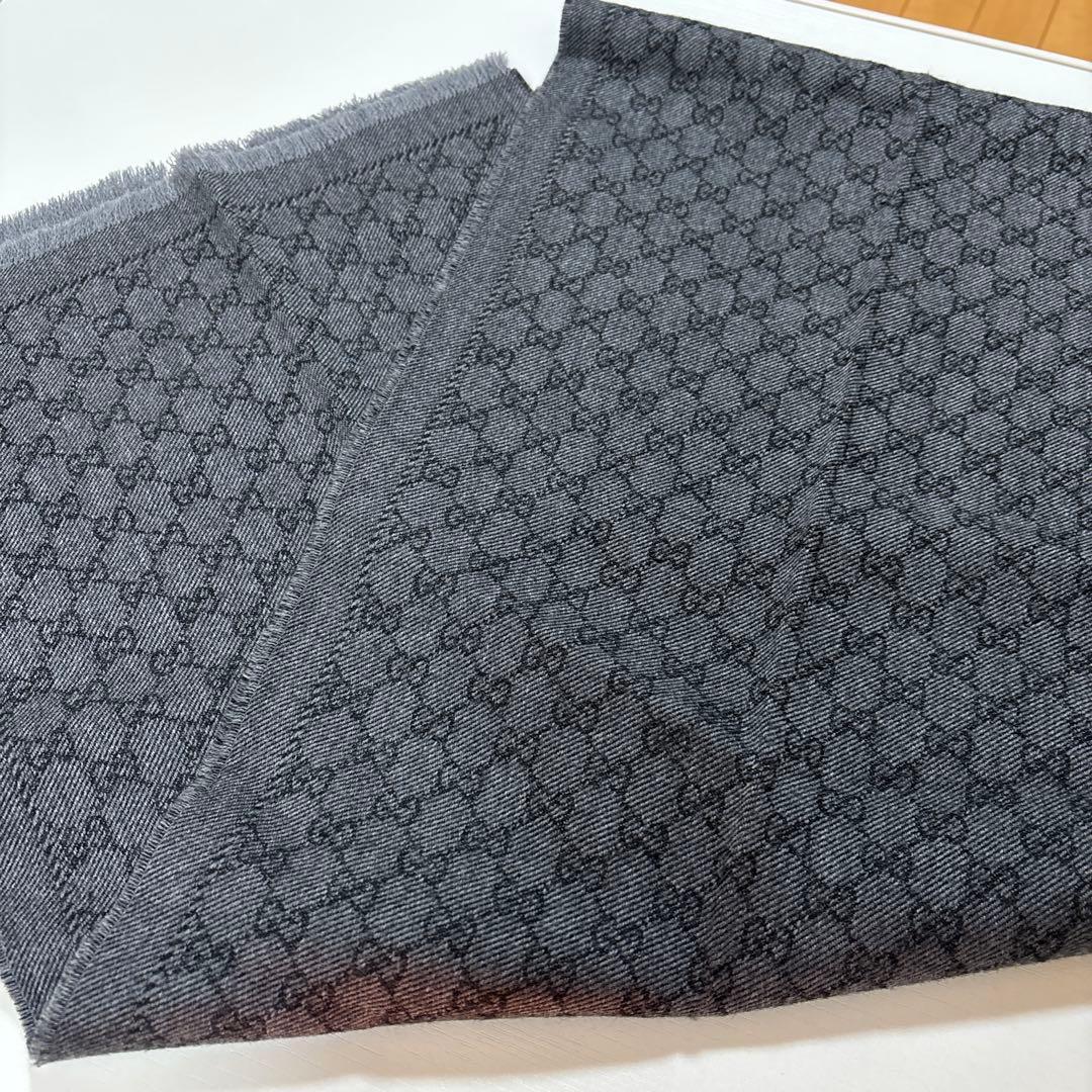 GUCCI グレー GGパターン マフラー