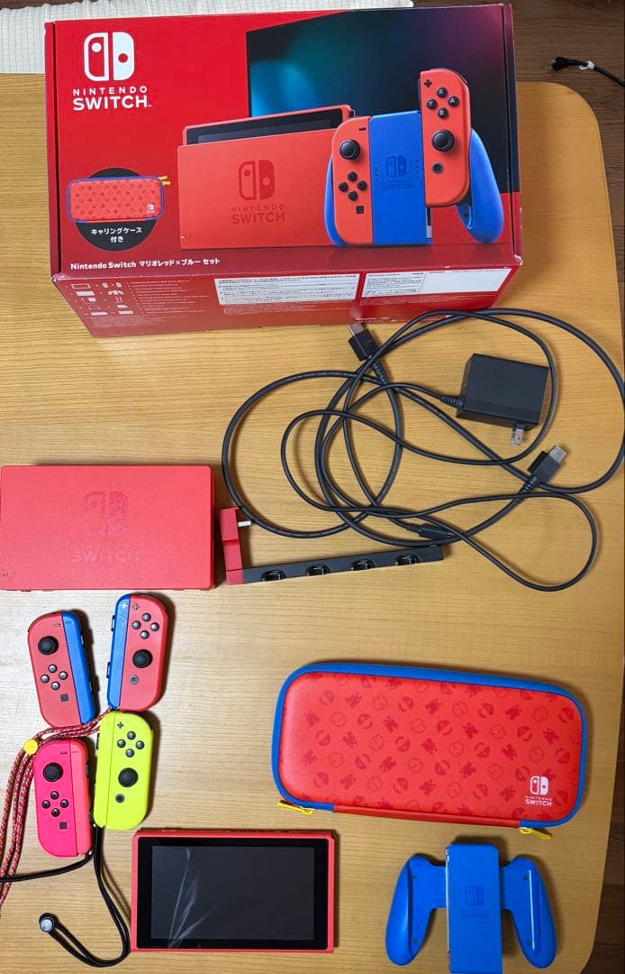 Nintendo Switch マリオレッド×ブルー セット＋Joy-Con2つ